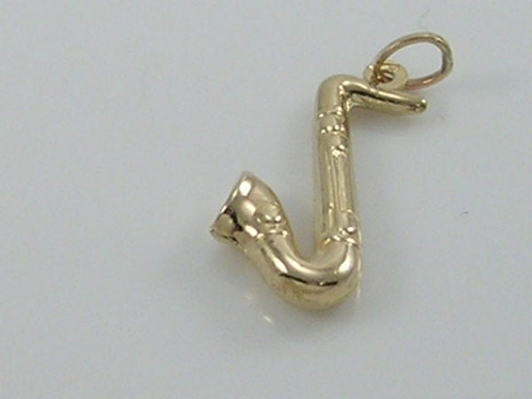 Vintage 3D 9ct Gold Saxophone Charm Pendant