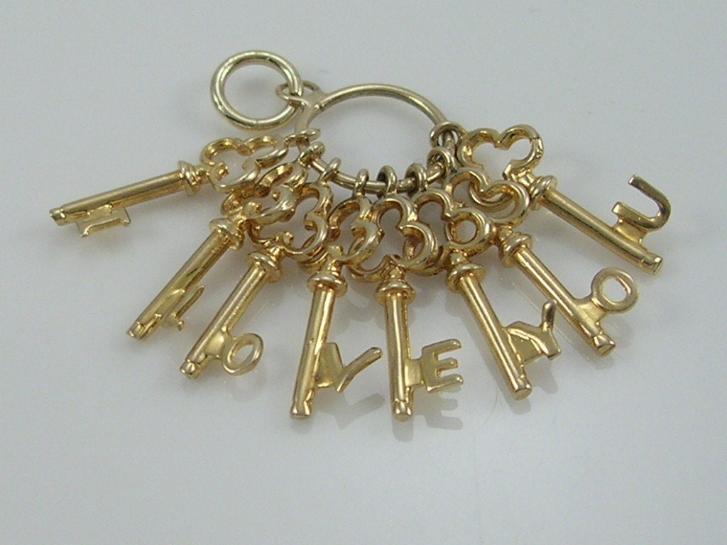 Vintage 3D 9ct Gold I Love You Keys Charm Pendant H/MK
