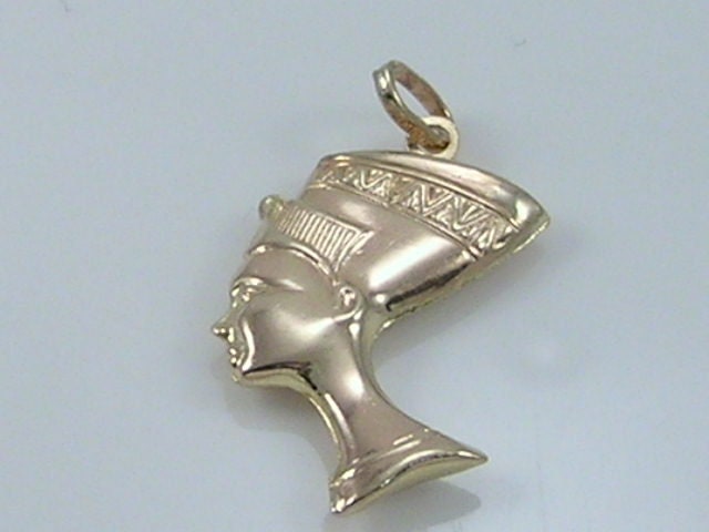 Vintage 9ct Gold Queen Nefertiti Charm Pendant H/MK 1987