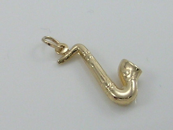 Vintage 3D 9ct Gold Saxophone Charm Pendant