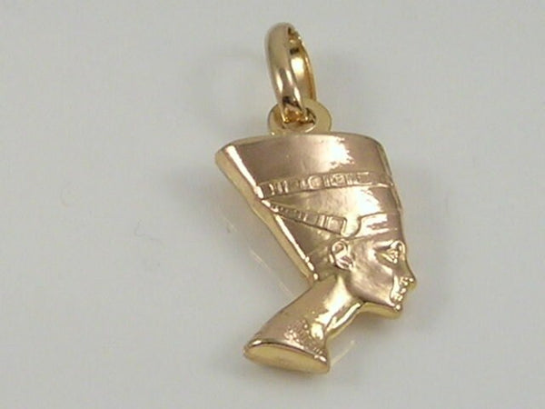 Vintage Unoaerre 9ct Gold Queen Nefertiti Charm Pendant