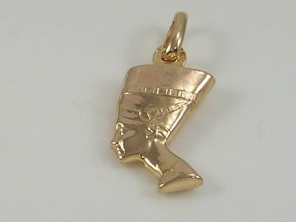 Vintage Unoaerre 9ct Gold Queen Nefertiti Charm Pendant