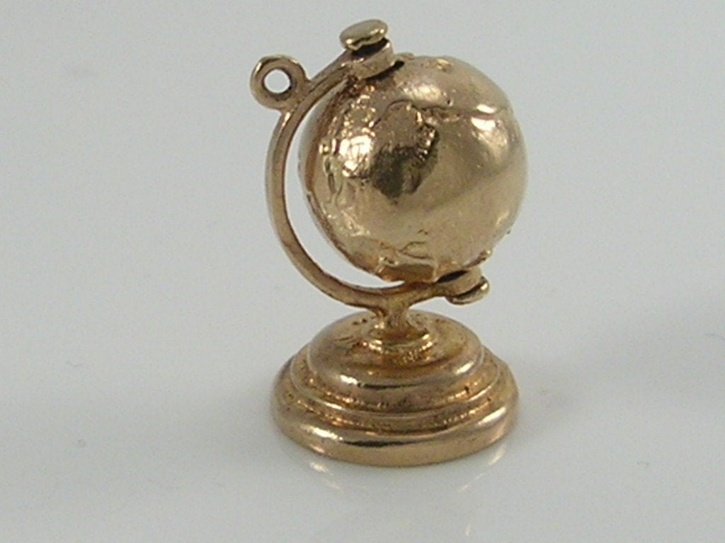 Vintage 3D 9ct Gold World Globe Map Travel Charm Pendant 6g  H/MK 1963