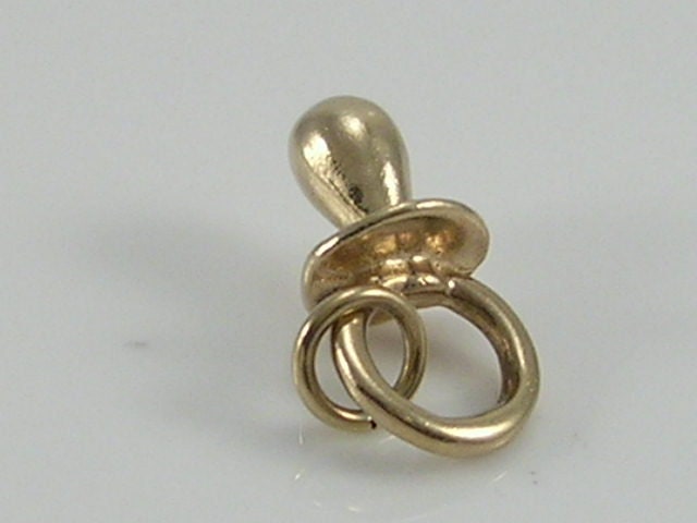Vintage 3D 9ct Gold Baby Dummy/Pacifier Charm H/MK   2.3g