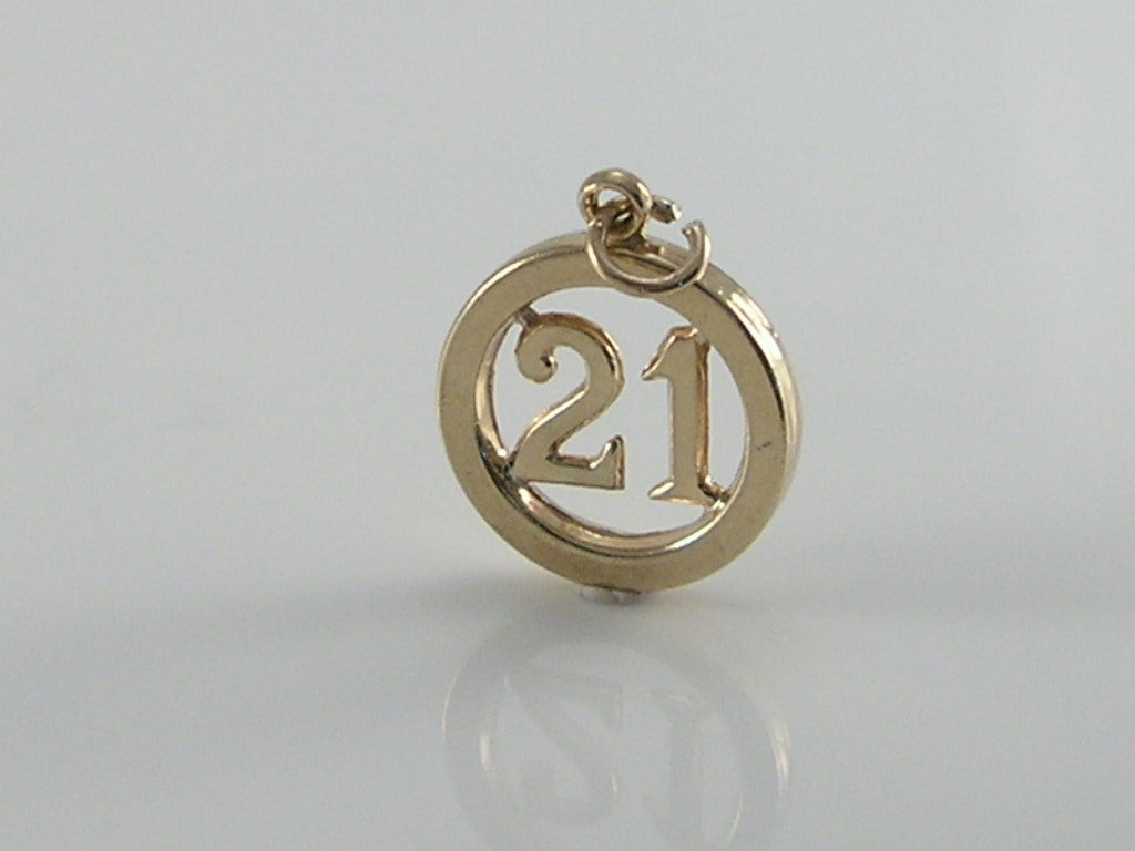 Vintage 3D 9ct Gold 21 Charm  H/MK 1962