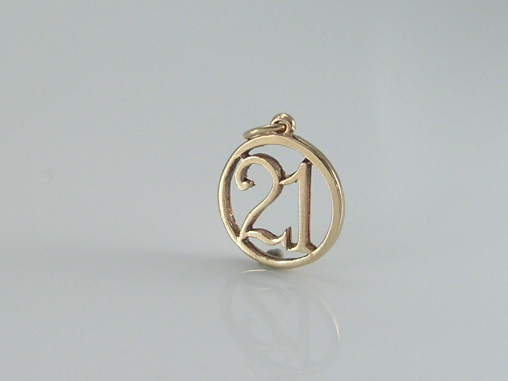Vintage 9ct Gold 21 Charm H/MK 1963 GJLd