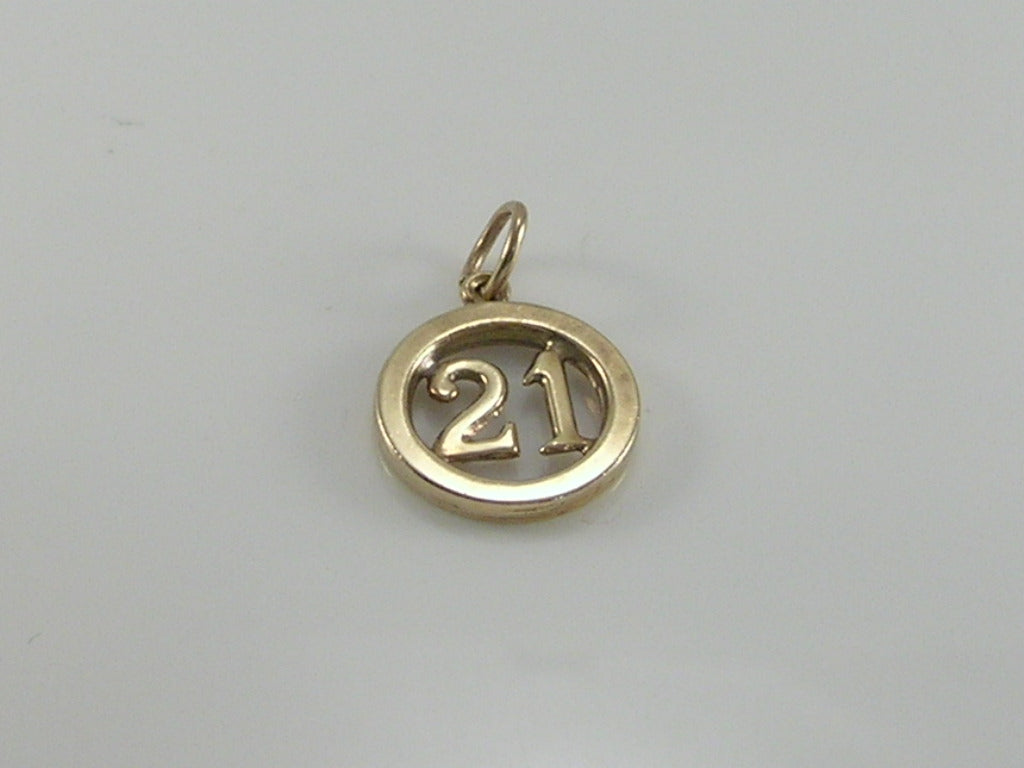 Vintage 9ct Gold 21 Charm H/MK 1967