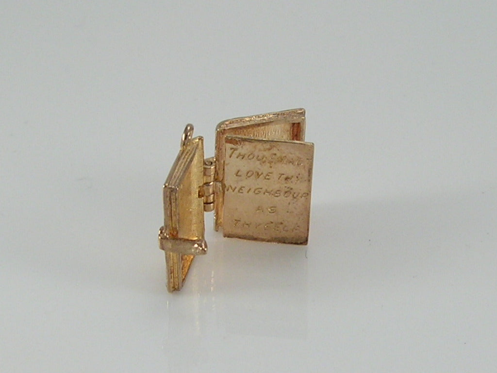 Vintage 9ct Gold Holy Bible Charm H/MK 1958 Matthew 22:39  Matthew 7:12