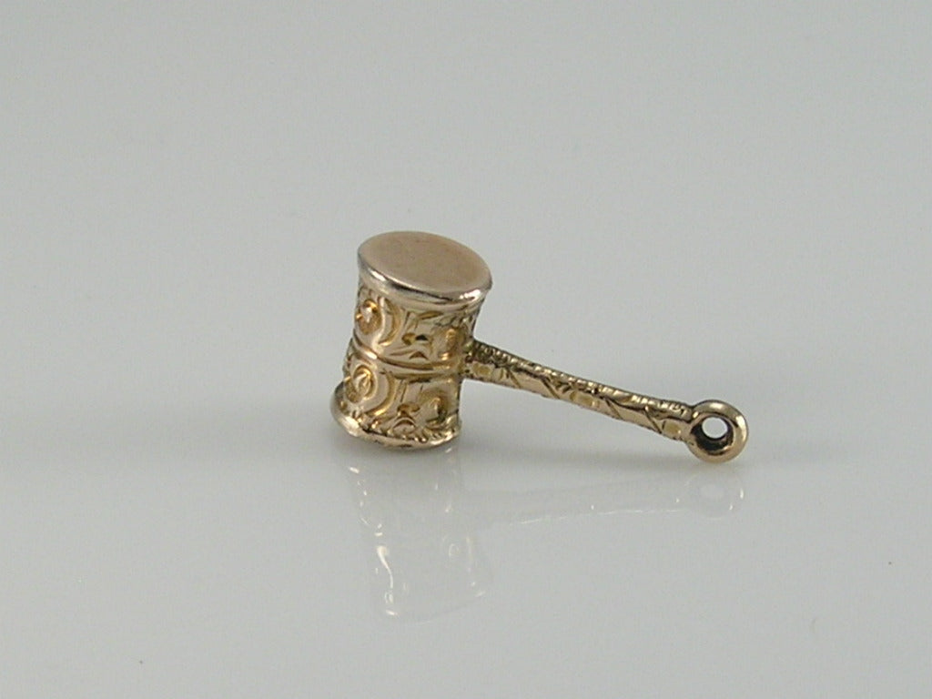 Vintage Victorian 9ct Gold Auctioneer Gavel Mallet Charm