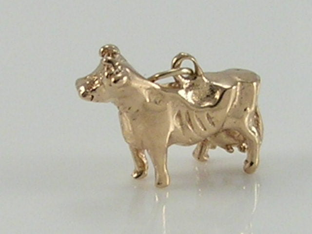 Vintage 3D 9ct Gold Dairy Cow Charm