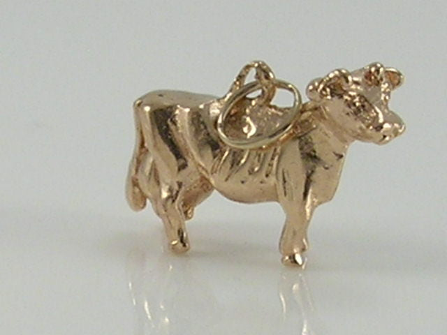 Vintage 3D 9ct Gold Dairy Cow Charm