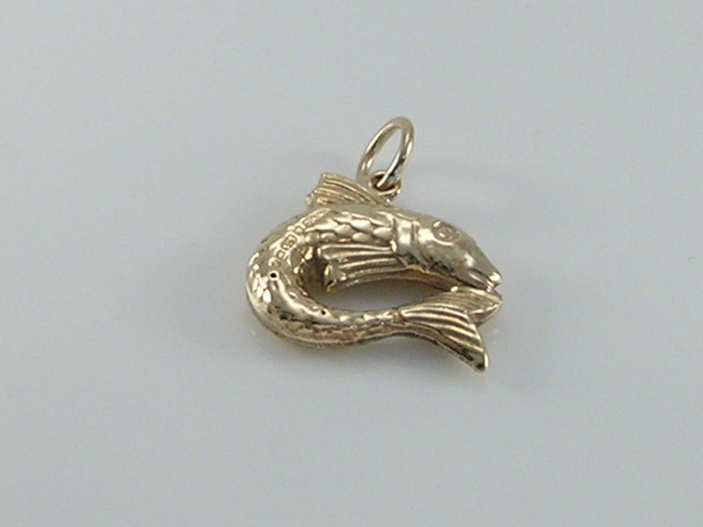 Vintage 9ct Gold Fish Charm H/MK 1975