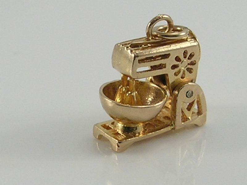 Vintage 3D 9ct Gold Food Mixer Charm Pendant Movable H/MK 1978