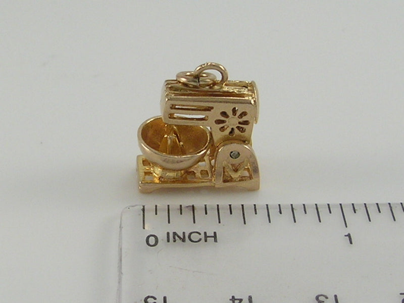 Vintage 3D 9ct Gold Food Mixer Charm Pendant Movable H/MK 1978