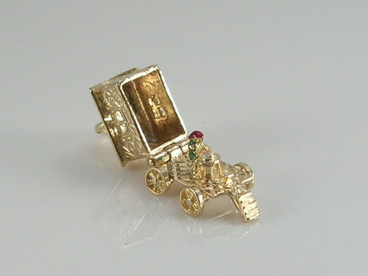 Vintage 9ct Gold Gypsy Caravan Charm Pendant H/MK 1972