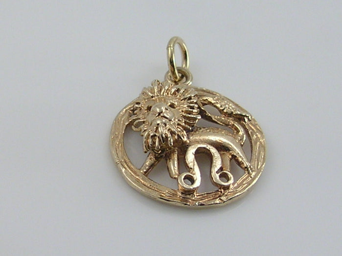 Vintage 9ct Gold Lion Leo Zodiac Pendant