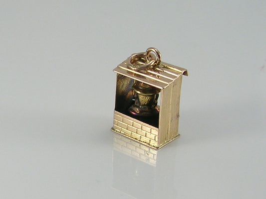 Vintage 9ct Gold Abraham Lincoln Well Charm