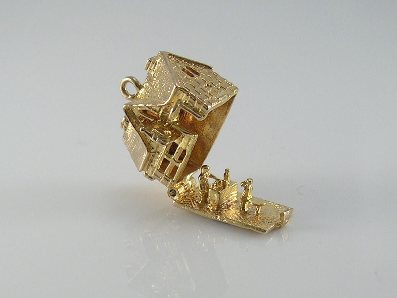 Vintage 9ct Gold Nuvo Horseshoe Inn Charm  H/MK 1970