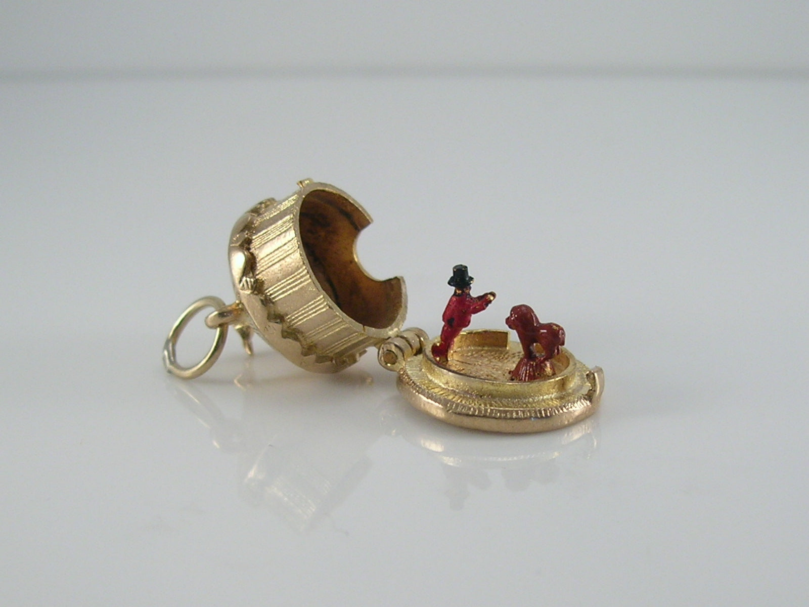 Vintage 9ct Gold Circus Tent Charm