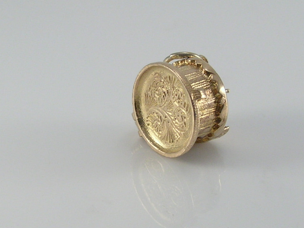 Vintage 9ct Gold Circus Tent Charm