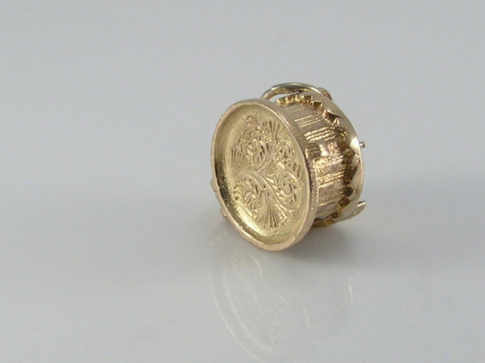 Vintage 9ct Gold Circus Tent Charm