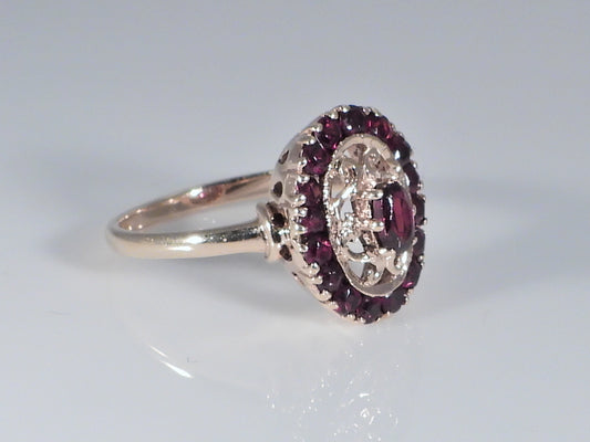Vintage 9ct Gold Garnet Cluster Ring  H/MK 1970