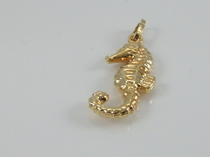 Vintage 9ct Gold Seahorse Pendant