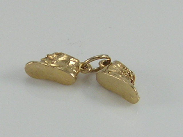 Vintage 3D 9ct Gold Baby Boots Shoes Charm Pendant H/MK 1976