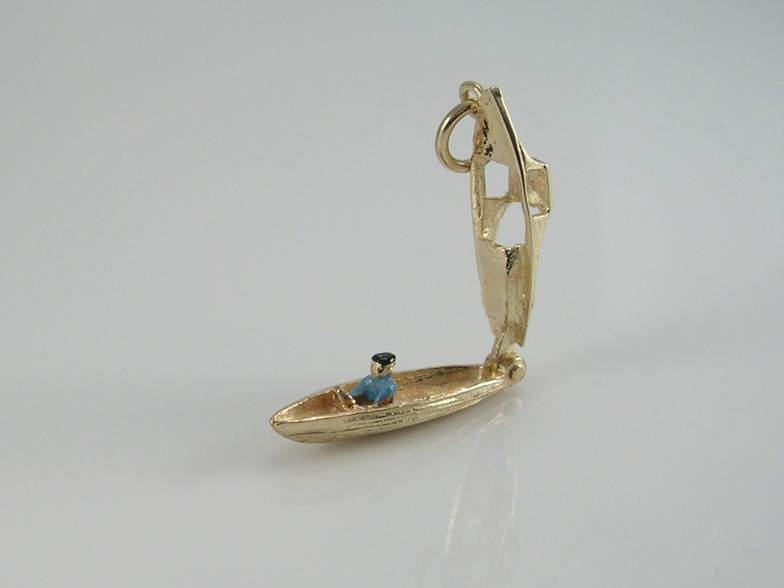 Vintage 9ct Gold Speed Boat Charm