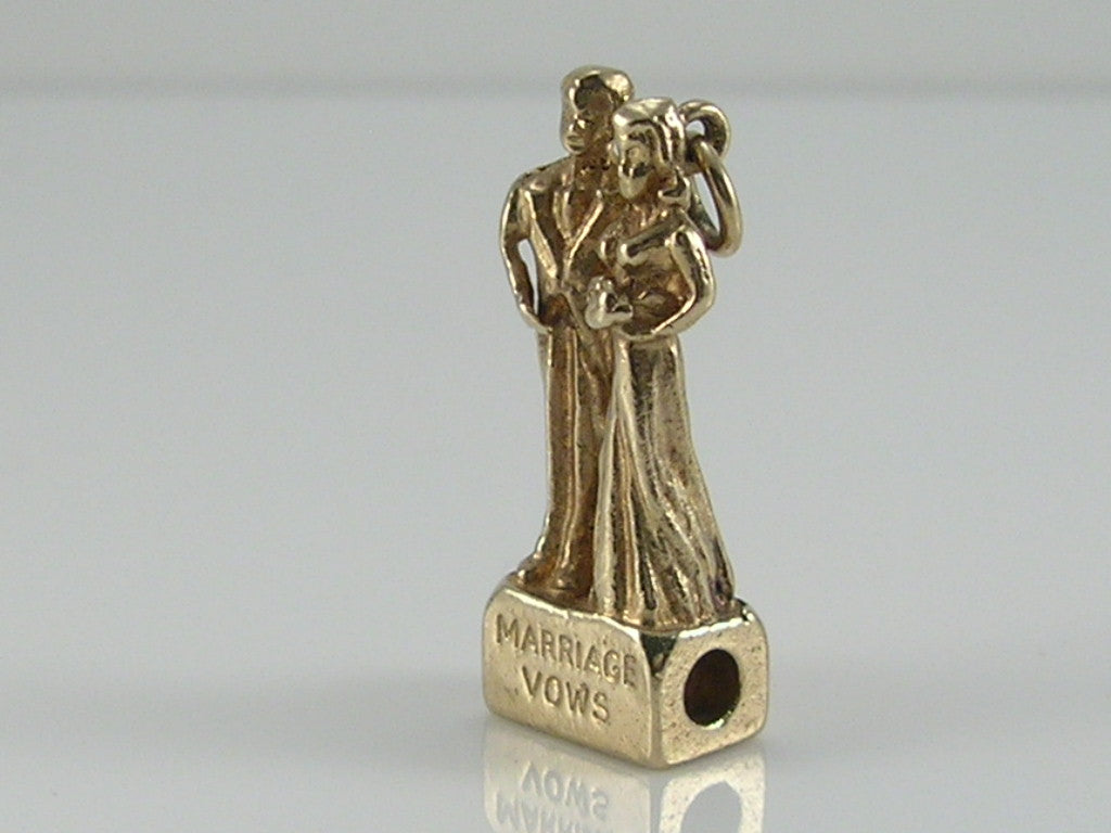 Vintage 3D 9ct Gold Stanhope Wedding Marriage Vows & Text Vows Charm H/MK 1966