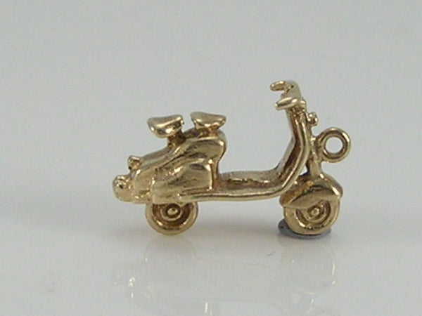 Vintage 3D 9ct Gold Vespa Moped Scooter Charm Pendant H/MK 1998