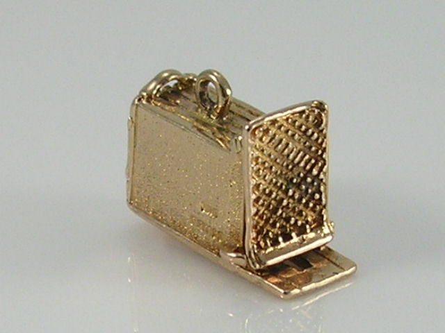 Vintage 3D 9ct Gold Greyhound in Trap Racing Charm - side 3